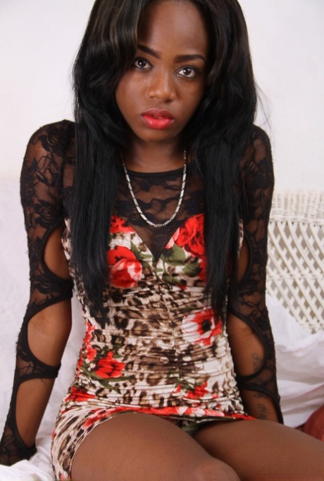 Femboy africain sperme haute qualité parfait image