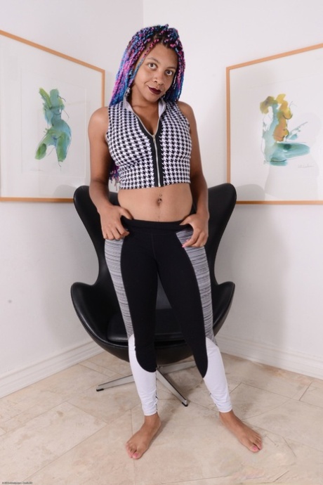 Latina Gotfilled art sexy img